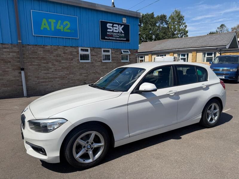 BMW 1 Series 1.5 116d ED Plus Euro 6 (s/s) 5dr — photo 1 of 10